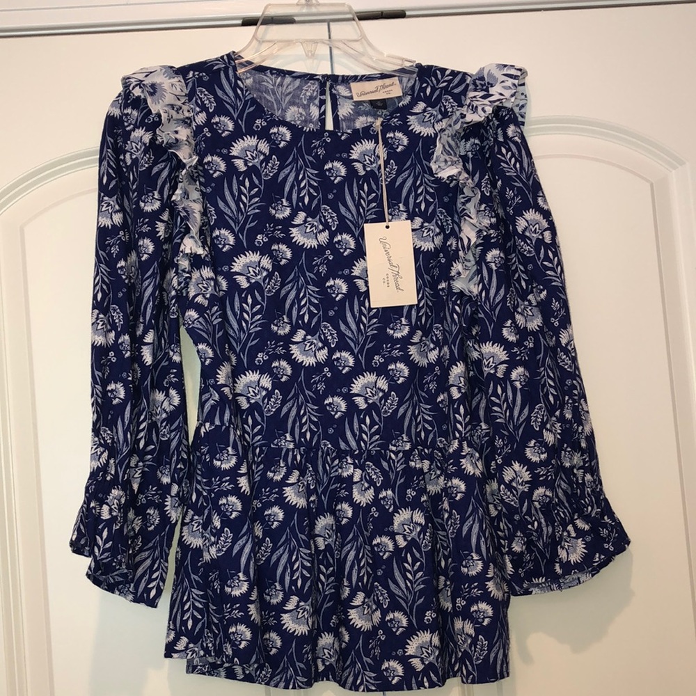 NWT floral peasant blouse